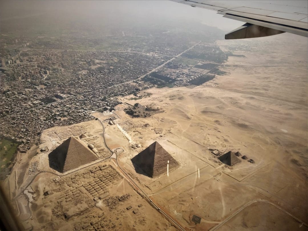 Het Mysterie van de Pyramides: Hoe Werden Ze Echt Gebouwd?